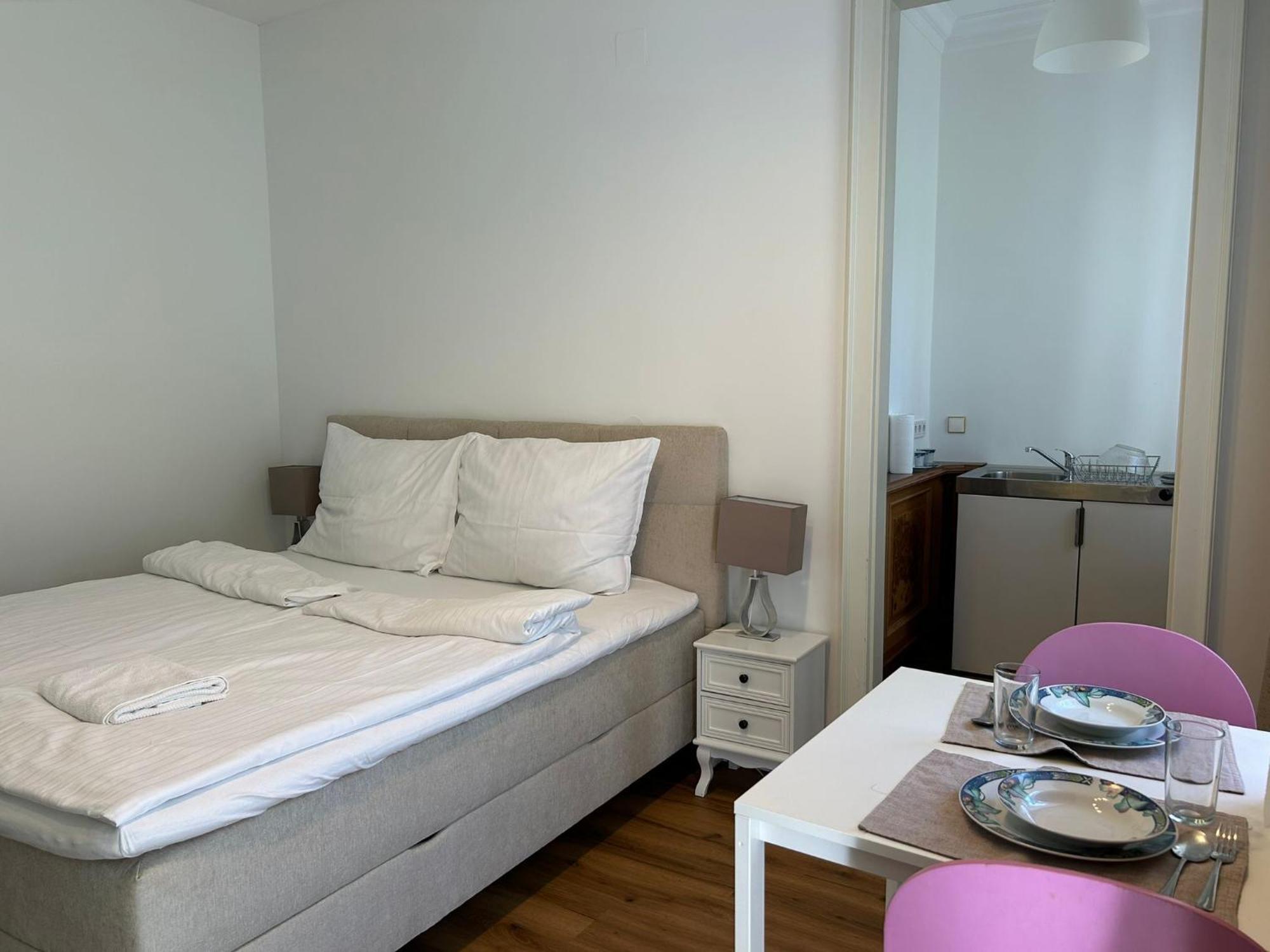 Apartment Mit Gartenblick Und Terrasse 바덴 외부 사진